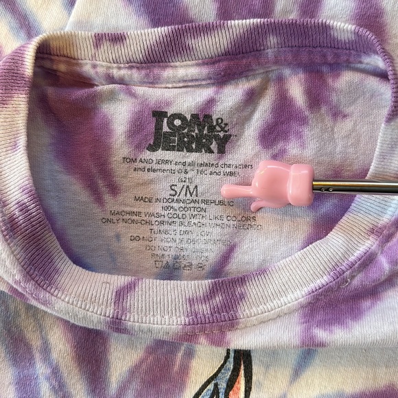 Tom & Jerry Frenemies Tie-dye - Picture 4 of 4